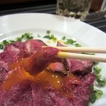 やきとり・ホルモン串　もりしん - 牛ツラッケ、ツラミユッケのことですね（笑）