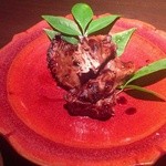 龢 - H25.01　鮪ほほ肉のニンニク醤油焼き