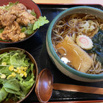 Zen kou - 【ランチ】唐揚げ丼セット 950円 そば中盛り＋130円