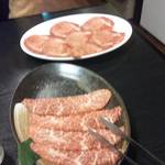 和牛焼肉 犇和 - くーぽんのおまかせ肉とusたん塩