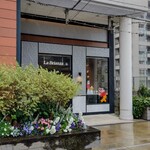 La Brianza - 寒の戻りでみぞれ降る日でしたが栄養と幸せチャージ満タン‼ 心温かく、身体も寒くなかったです☆ お忙しい中いらしたシェフのお料理はとても素晴らしく、お留守中では味わえない絶品中の絶品でした(*^^*)