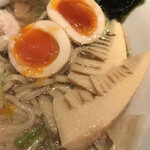 麺匠 清兵衛 - 味玉と筍