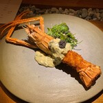 隼 - えびふらい～駿河湾産赤座海老のフライ　烏骨鶏のピータンを使った自家製タルタルソース　スターレットキャビア