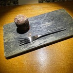 隼 - フォンダンショコラ　12年物紹興酒で香り付けしたショコラ　ココナッツパウダー