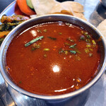 ネワーキッチン - マトンカレーはスープと言っていい程水分が多いシャバシャバ系。