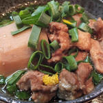 興 - 「京芋と鴨の炊き合わせ」：たっぷりの鴨から澄んだコク！、ほんのり甘いつゆがしみてじんわり。。
      