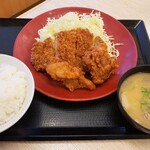 Katsuya - ロースカツ・から揚げ定食　869円