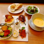 グリルアンドバーポルコピアット - 