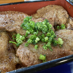 Tantontei - 味噌豚重(並盛)