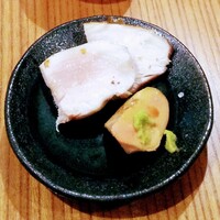 里葉亭 - 高坂鶏のたたきと白レバー