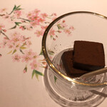 新橋 天鮨 - 水菓子（日本酒入りの生チョコ）