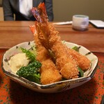 魚処 豆狸 - 海老フライ定食