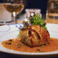 au deco - ズワイガニ、味噌のスクランブルエッグのパイ包み　シェフスペシャリテ