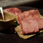 西麻布 焼肉 X - 