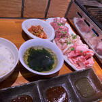 焼肉 もつ焼ジョニー - 