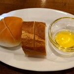 Bistro&Cafe 徒然 - パンとオリーブオイル