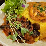 SPICY CURRY 魯珈 - 肉と木耳の麻辣湯風咖喱