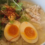 鶏白湯麺 蔭山樓 - 