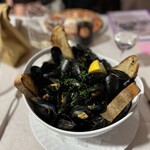 EL GAUCHO  - LE COZZE ALLA MARINARA (classiche cotte con aglio、olio evo、prezzemolo e vino bianco)