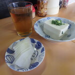 しずか - 冷奴＆漬物