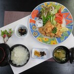 ふるさと日南邑 - 大山どりのからあげ定食