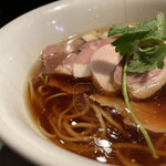 カネキッチン ヌードル - 地鶏丹波黒どり特選醤油らぁめん
      　　　　　　　　　　　　　　1250円