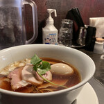 カネキッチン ヌードル - 地鶏丹波黒どり特選醤油らぁめん
      　　　　　　　　　　　　　　1250円