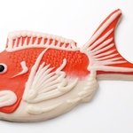 梅香庵 - 大きくて立派な鯛のかまぼこ