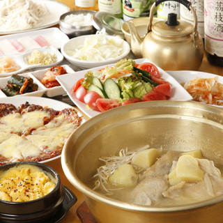 タッカンマリの鍋コース 2 5時間 5000円 4500円 3名様 豚かん トンカン 東新宿 韓国料理 食べログ