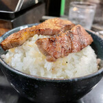 安兵衛 - ハラミ オンザライス♡