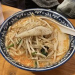 餃子と濃厚湯麺 あおば - 辛タンメン(小辛) 900円