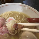 ナマイキ ヌードルズ - 丁寧に削った鰹節がひそんでるのです