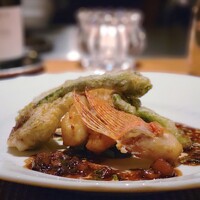 au deco - カサゴのロースト 山菜のベニエ添え アンティボワーズソース