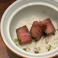 USHIMITSU NISHIAZABU - 厳撰和牛の厚切りヒレ肉丼