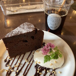 カフェ シャルボン - 