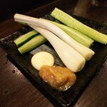 金町製麺 - キュウリなど