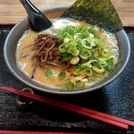 とんこつラーメン 一兆 - とんこつしょうゆチャーシュー