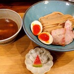 いかれたヌードル フィッシュトンズ - 