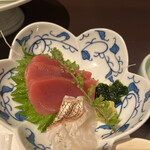 Tempura Shinjuku Tsuna Hachi - 櫂御膳２９７０円。鮪、鯛焼き霜。鮪は脂も十分で、鯛も旨味が強く、とても美味しくいただきました（╹◡╹）