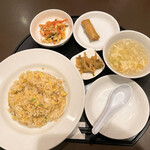 北浜 上海食苑 - 焼き飯＋スープ＋ザーサイ＋ナムル＋春巻き