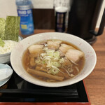 麺とおばんざいとお酒のお店 佳什 - 醤油中華そば¥870