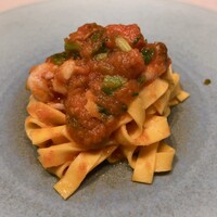 Hirovanna - 〆のタリアテッレ：自家製タリアテッレ 三河のガス海老と芹 春日井市のトマト