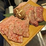 Kanzen Koshitsu Yakiniku Itadaki - 