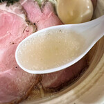 塩たいおう - 澄んだスープ