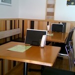 薫家 - テーブル席