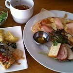 薫家 - 日替りピザランチ（1100円）