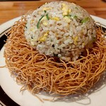 都飯店 - 揚げ麺とチャーハン