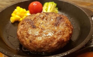 肉食家さんのハンバーグ にくきゅうグリル - 