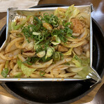 Okonomiyaki Dabo - ホルモンうどん❕