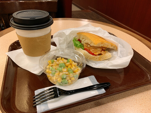 カフェクロワッサン 札幌南一条店 （Cafe CROISSANT） - 西4丁目